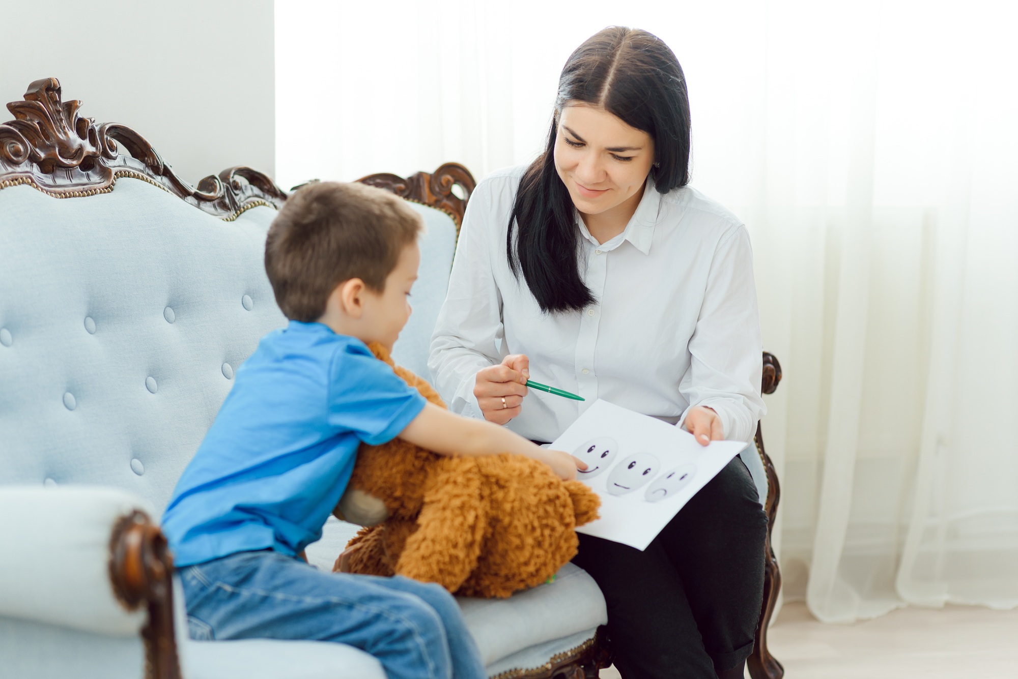 Child psychology, preschooler doing logic tests